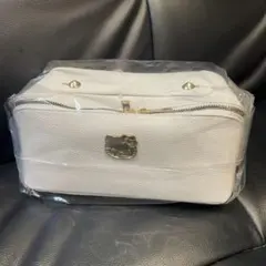 ハローキティラグジュアリーバニティポーチ