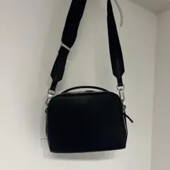 ZARA ショルダーバッグ