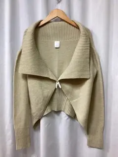 最終値下げ　美品　メルべイユアッシュ　ウールカーディガンのサムネイル