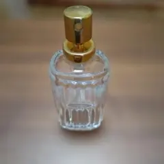 【ヴィンテージ風】ガラス製 香水瓶 空ボトル インテリア 長期保管品