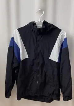 GU ナイロンジャケット　ジャンパー　ウィンドブレーカー　キッズ