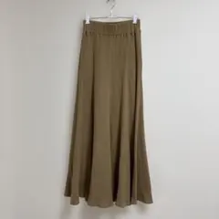 イッツインターナショナル スカート