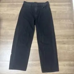 【ユニクロ】　ワイドストレートジーンズ　M