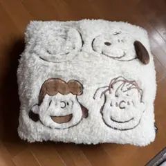 PEANUTS ピーナツ　スヌーピー　抱き枕クッション リラックスクッションのサムネイル
