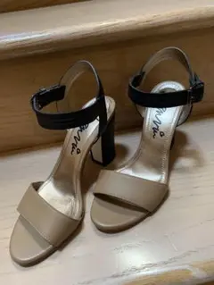 ランバン パンプスのサムネイル