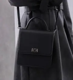 完売品】 Loose ルース 2way スクエアショルダーミニバッグ ブラック