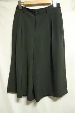 ユニクロ2タッククロップドワイドパンツブランドかわいい♪良品M