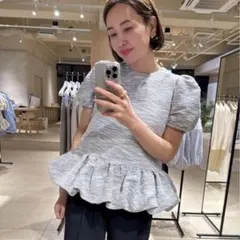 2025年最新】ohga ブラウスの人気アイテム - メルカリ