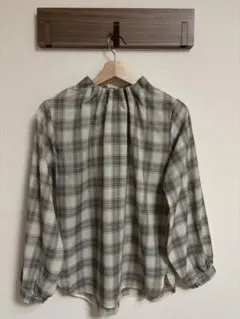 未使用　SHIPS チェック柄 長袖シャツ ギャザー付き