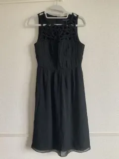 【新品未使用】Banana Republic 黒 ノースリーブ ワンピース　0号