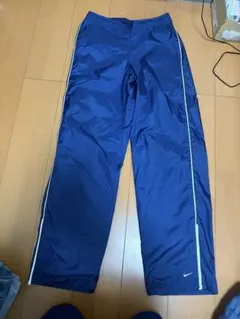 NIKE ナイロンパンツ　古着