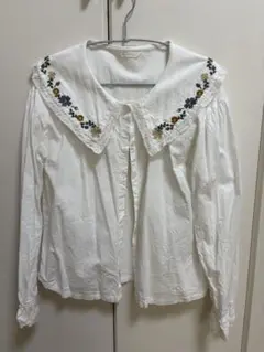 ehka sopo 花柄刺繍 ビッグカラー 長袖ブラウスのサムネイル