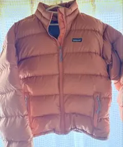 patagonia ダウンジャケット オレンジ