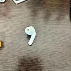 ワイヤレスイヤホン　片耳のサムネイル