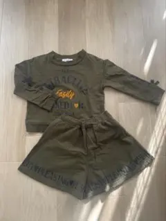 130センチ　女の子長袖　裏起毛セットアップ