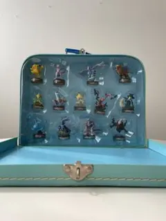 非売品　海洋堂　ポケモン映画　ボトルキャップフィギュア　トランク付き