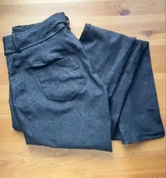 リアルストーン　ヨガウェア　ピラティス　ストレッチ　レギンスパンツ　黒ペイズリー