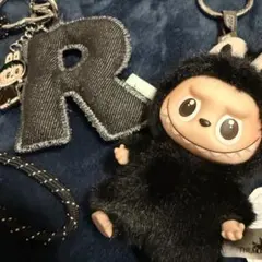 y*1様 正規品 イニシャル ラブブ R 新作 イニシャル R ラブブ