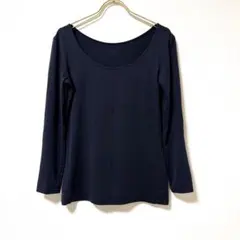 ✨人気✨ ユニクロ M ヒートテック インナー シームレスネック 紺 万能 防寒