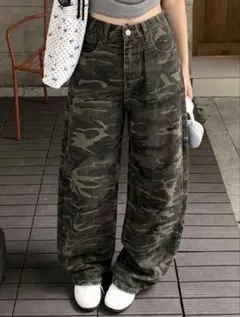 迷彩柄パンツ