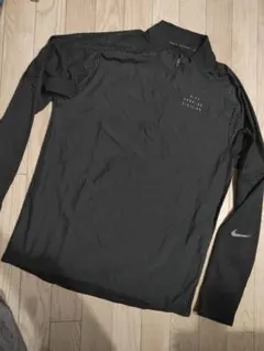 ナイキランニングディヴィジョン　NIKERUNNINGDIVISION