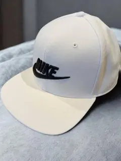 Nike ホワイト キャップ