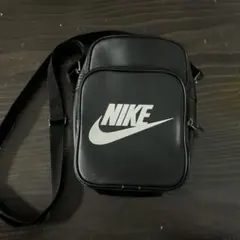 NIKE ショルダーバッグ ブラックのサムネイル