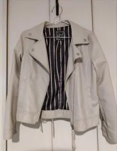 Item thumbnail for item 73afa005-9abd-4dd6-84bf-6e3301704ace