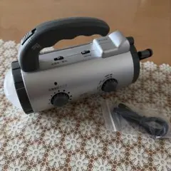 携帯電話充電機能付（スマートフォン対応） 多機能 防災ラジオ ライト 手回し充電のサムネイル
