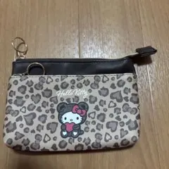Hello Kitty ヒョウ柄ポーチ