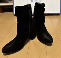 GU スウェード調ショートブーツ