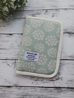 ハンドメイド　マルチケース　母子手帳・お薬手帳ケース