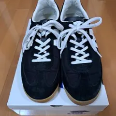 KARHU ブラック スエード スニーカー　24.5㎝