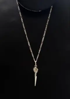 美品】オールドグッチ クレストチャーム ネックレス デムナ着用 - メルカリ