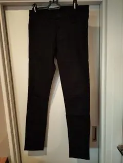 ユニクロ　スキニーストレッチデニム　黒　29インチ