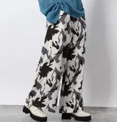 ページボーイ　パンツのサムネイル