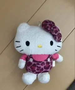 ハローキティ　　ヒョウ柄　　マスコット