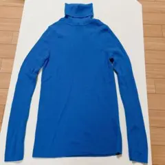ユニクロ メリノ リブ タートルネック セーター 青 鮮やか