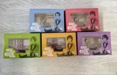 嵐を旅する展覧会　コップのフチ子　座る嵐