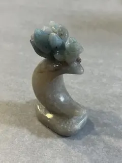 トロレアイト　九尾　月　置物