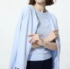 UNIQLO UVカットクルーネックレセーター　ライトブルーのサムネイル