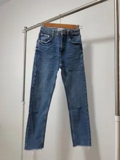 ZARA スキニーデニムパンツ