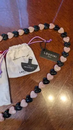 LOUVINI ハート型ショルダーストラップ