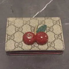 GUCCI GGスプリーム チェリー 二つ折り財布 さくらんぼ - メルカリ