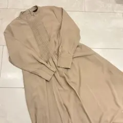 フロントピンタックワンピース　アーバンリサーチロッソ　ベージュ　フレア