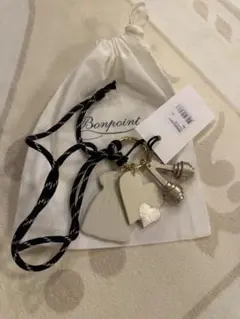 Item thumbnail for item b6f7f4a8-ba6a-4428-8333-e37029865f77