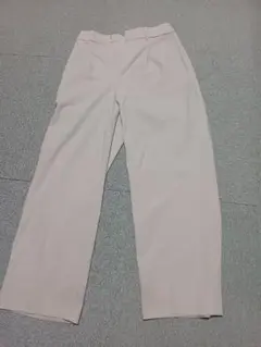 UNIQLO ストレートパンツ Mサイズ ライトベージュ