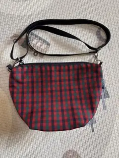 ファミリア チェック舟形ショルダーバッグ
