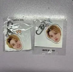 treasure 顔アクキー 楽・哀 ドヨン