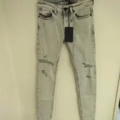 DIESEL 【新品】スキニーデニムW27 L32❇